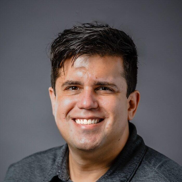 Dr. Samuel Acuña